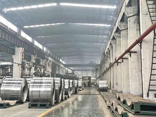 Ciudad de Gongyi, provincia de Henan, China - La base de producción de lámina...